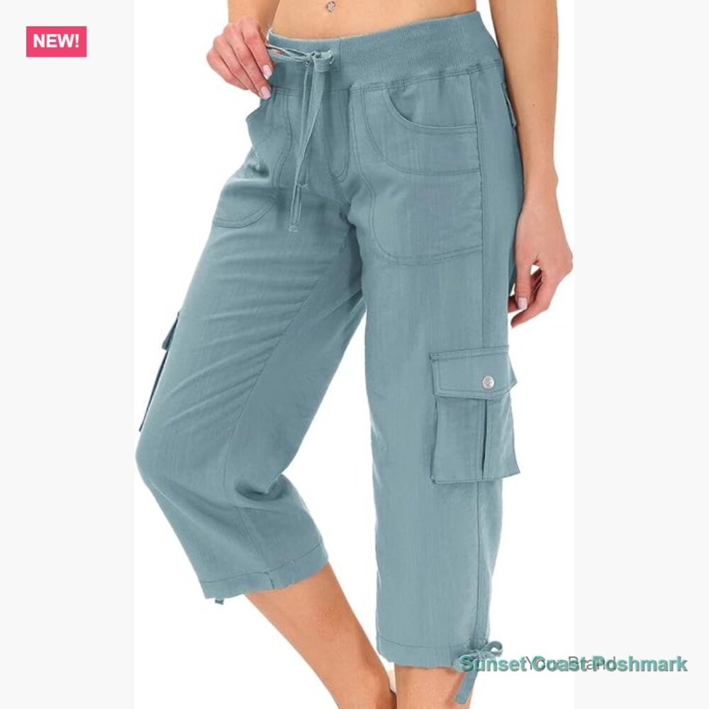 Loose Fit Cargo Capri Pants with Pockets for Hiking